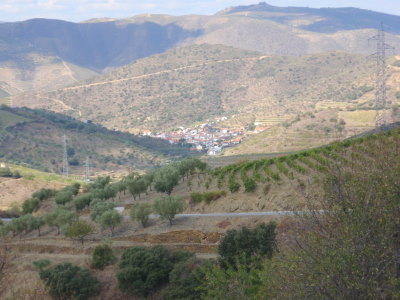 The back view to Mós.